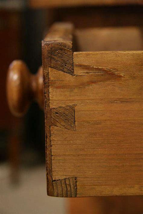 dovetails for antique furniture